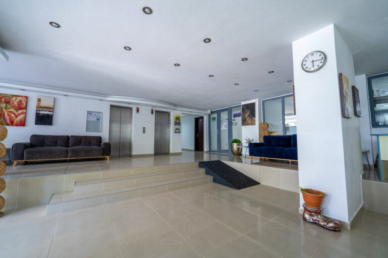 AVENUE HOTELS - Hotel RECIF Neptun