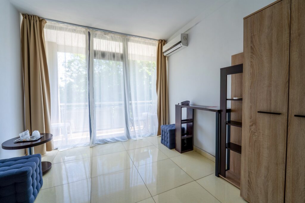 Apartament cu living Hotel Recif Neptun