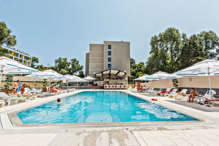 Piscina Hotel Recif Neptun